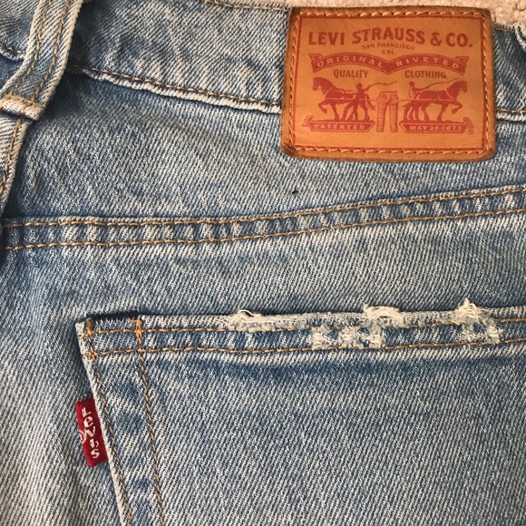 Cropped Levi’s - Picture 3 of 4
